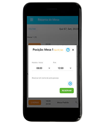 Imagem da tela do sistema onde mostra adicionando recursos e reservando a mesa.